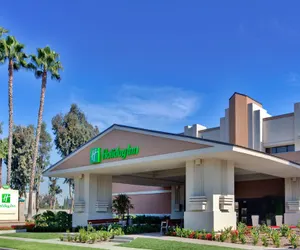 Photo 2 - Holiday Inn Hotel & Suites Anaheim, an IHG Hotel