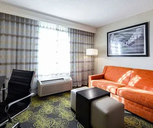 Photo 4 - Holiday Inn Charlottesville-Univ Area, an IHG Hotel