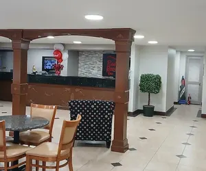 Photo 5 - Red Roof Inn Leeds