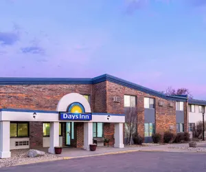 Photo 2 - Days Inn by Wyndham Sioux Falls Airport