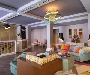 Photo 2 - Hotel Colee, Atlanta Buckhead, Autograph Collection