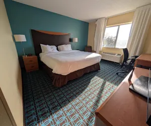 Photo 2 - SureStay by Best Western Mount Pleasant Racine