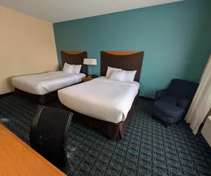 Photo 3 - SureStay by Best Western Mount Pleasant Racine