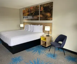 Photo 4 - HomeLodge