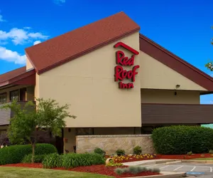 Photo 2 - Red Roof Inn Aberdeen