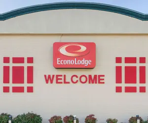 Photo 2 - Econo Lodge