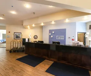 Photo 3 - Holiday Inn Express St. Ignace-Lake Front by IHG
