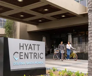Photo 2 - Hyatt Centric Delfina Santa Monica