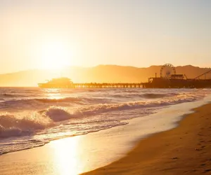 Photo 2 - Regent Santa Monica Beach