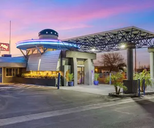 Photo 2 - Best Western Space Age Lodge