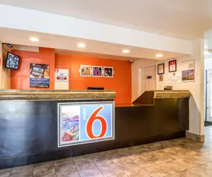 Photo 4 - Motel 6 Glendale, AZ