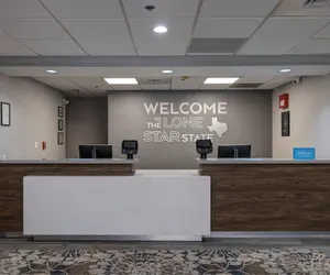 Photo 5 - Hampton Inn San Antonio-Downtown (River Walk)