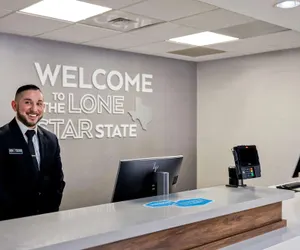 Photo 4 - Hampton Inn San Antonio-Downtown (River Walk)