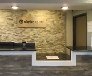 Photo 2 - Clarion Pointe Evansville North