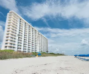 Photo 2 - Radisson Suite Hotel Oceanfront