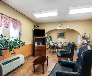 Photo 5 - Econo Lodge Inn & Suites I-20, exit 73