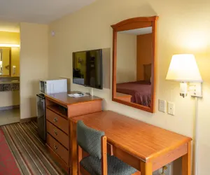 Photo 4 - Morrilton Inn