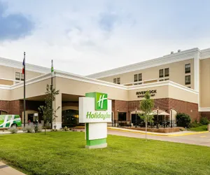 Photo 2 - Holiday Inn Dubuque/Galena, an IHG Hotel