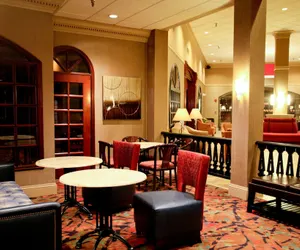 Photo 3 - Holiday Inn Dubuque/Galena, an IHG Hotel