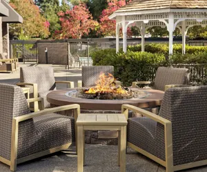 Photo 2 - Courtyard by Marriott Santa Rosa