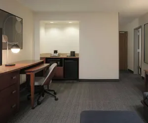 Photo 5 - Courtyard by Marriott Louisville East
