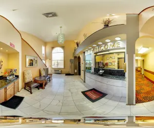 Photo 3 - Econo Lodge Inn & Suites Albuquerque East I-40 Eubank Exit