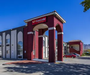 Photo 2 - Econo Lodge Inn & Suites Albuquerque East I-40 Eubank Exit