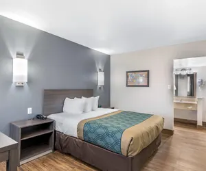 Photo 5 - Econo Lodge Inn & Suites Socorro