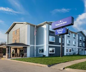 Photo 2 - AmericInn by Wyndham Quincy