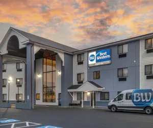 Photo 2 - Best Western Providence Warwick Airport Inn
