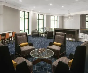 Photo 4 - Courtyard by Marriott Chicago at Medical District/UIC