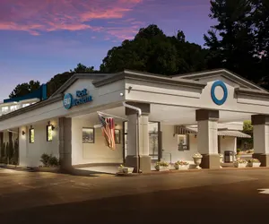 Photo 2 - Best Western Asheville Blue Ridge Parkway