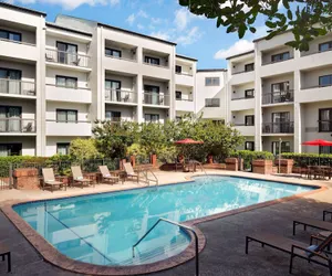 Photo 2 - Courtyard by Marriott Miami Airport West/Doral
