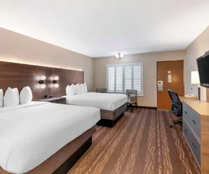 Photo 4 - Best Western Plus Stovall's Inn