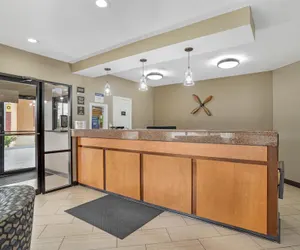Photo 4 - Best Western Airport Inn