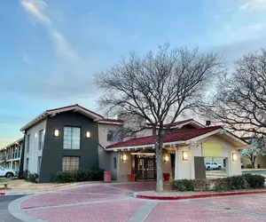 Photo 2 - La Quinta Inn by Wyndham Amarillo Mid-City