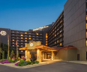 Photo 2 - DoubleTree by Hilton Hotel Denver