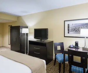 Photo 5 - Holiday Inn Express Philadelphia - Penns Landing by IHG