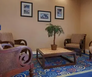 Photo 4 - The Inn at Boynton Beach