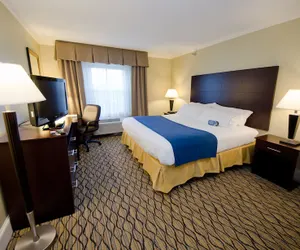 Photo 4 - Holiday Inn Express & Suites Merrimack – Nashua by IHG
