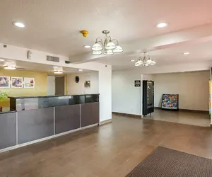 Photo 2 - Studio 6 Fort Worth, TX - Meacham