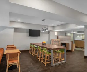 Photo 3 - Hampton Inn Memphis/Southaven