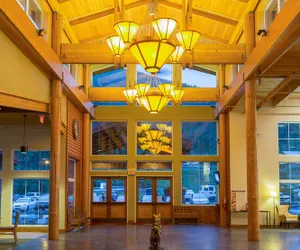 Photo 3 - Holland America Denali Lodge