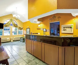 Photo 3 - Microtel Inn & Suites by Wyndham Gatlinburg