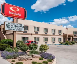 Photo 2 - Econo Lodge Inn & Suites