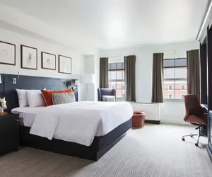 Photo 2 - College Park Marriott Hotel & Conference Center