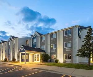 Photo 2 - Microtel Inn & Suites by Wyndham Sioux Falls