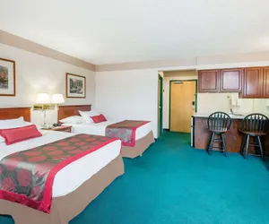Photo 3 - Ramada by Wyndham Strasburg Dover