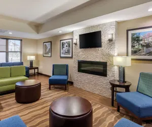 Photo 4 - Comfort Suites Hanes Mall