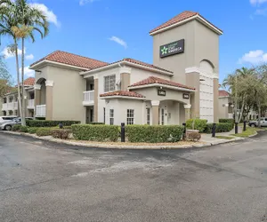 Photo 2 - Extended Stay America Suites Miami Airport Blue Lagoon